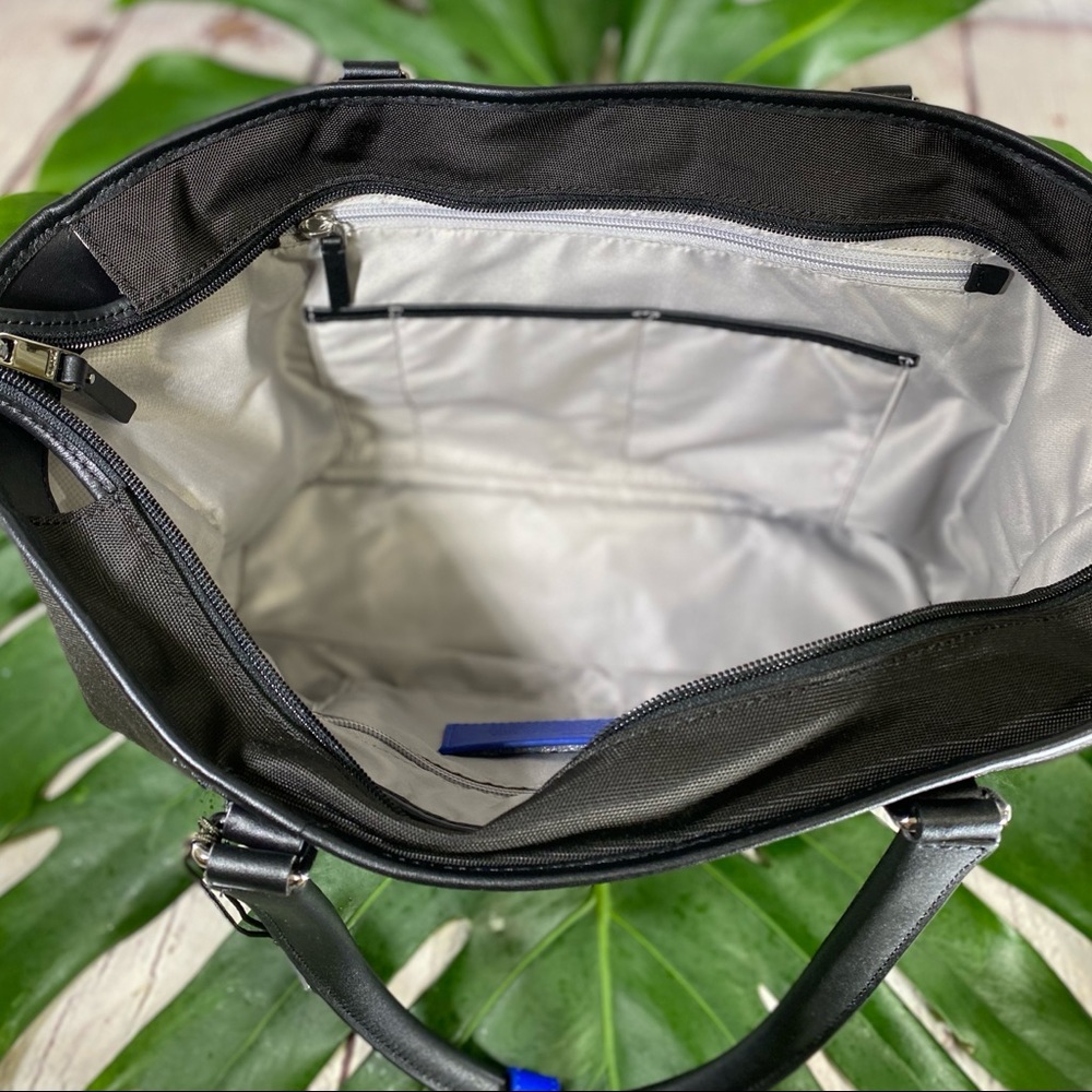Sold! NWT! Tumi Nell Tote Black - Picture 6 of 8